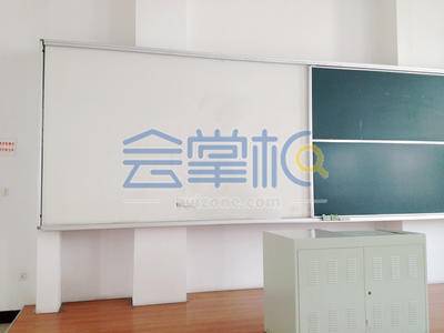 上海工程技术大学松江180人阶梯教室基础图库61